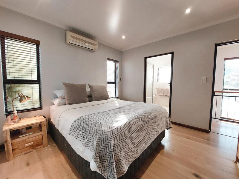 3 Bedroom Property for Sale in Bloemhof Western Cape